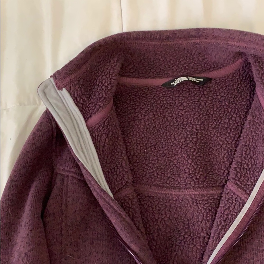 Maroon zip up jacket - Picture 2 of 3